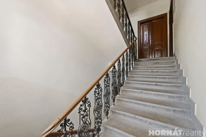 Pronájem bytu 1+kk, Praha - Smíchov, Nádražní, 28 m2