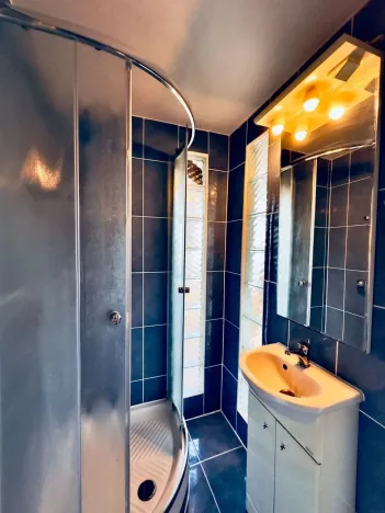 Pronájem bytu 1+kk, Cheb, Májová, 45 m2
