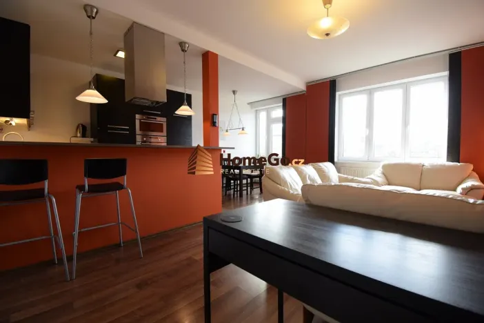 Pronájem bytu 2+kk, Praha - Vršovice, Vršovická, 76 m2