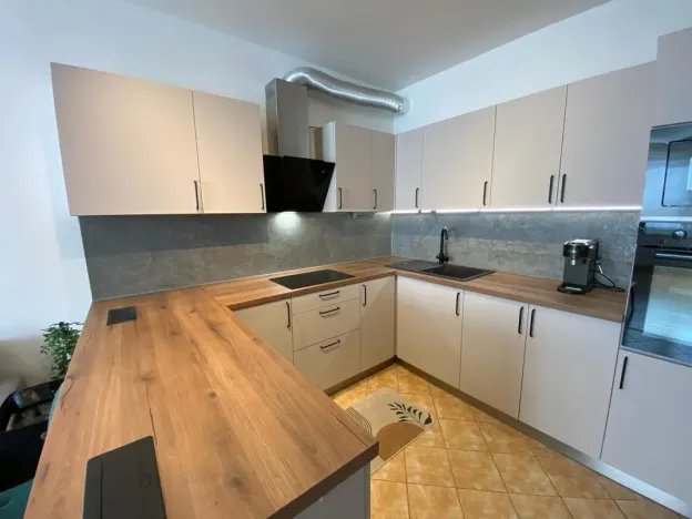 Prodej bytu 2+kk, Praha - Střížkov, Zakšínská, 55 m2