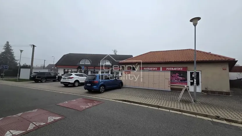 Pronájem obchodního prostoru, Pardubice, Habřinská, 92 m2