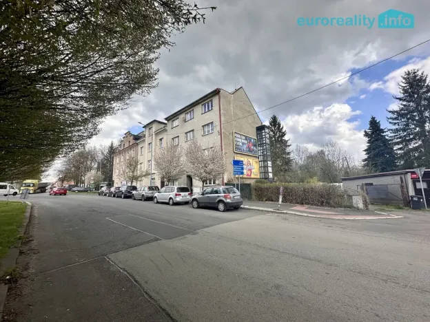 Pronájem bytu 1+1, 40 m², Závodu míru, Karlovy Vary