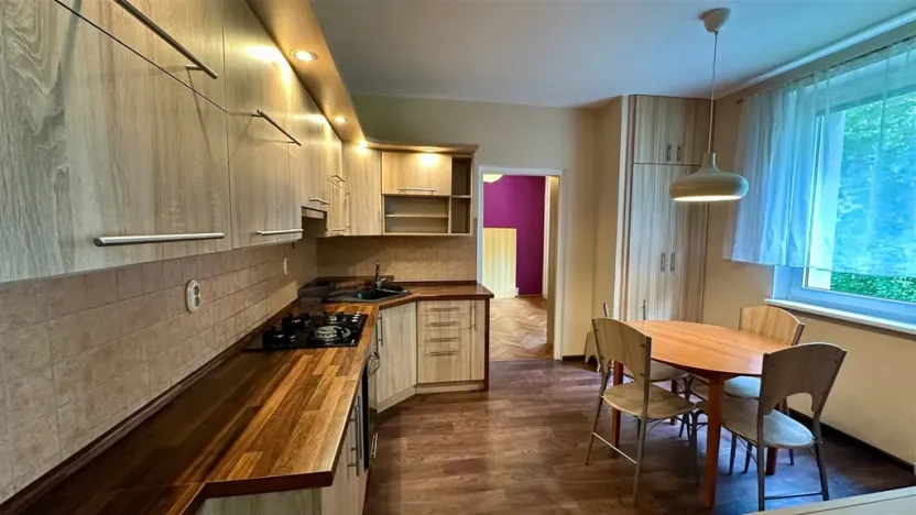 Pronájem bytu 2+1, Cheb, Palackého, 55 m2