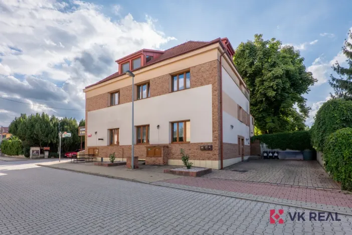 Prodej činžovního domu, Praha - Horní Počernice, Rožnovská, 577 m2