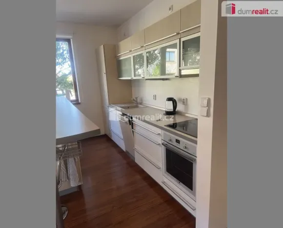 Pronájem bytu 1+kk, Praha - Ďáblice, Hořínecká, 48 m2