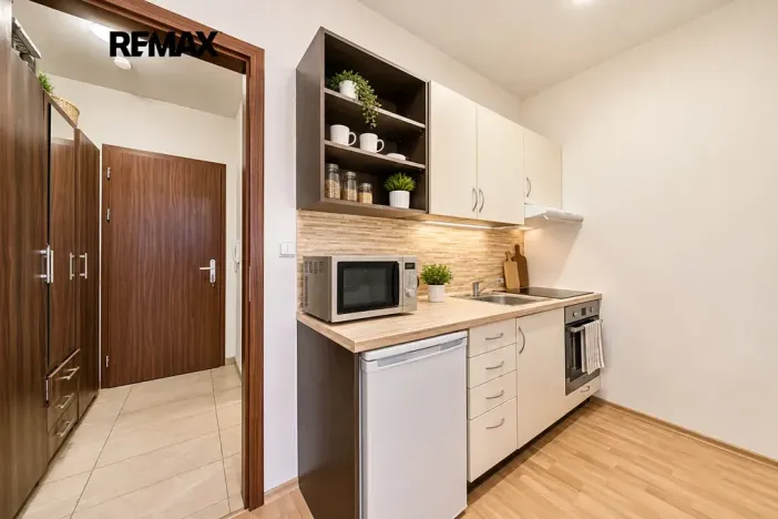 Prodej bytu 1+kk, Kolín, Roháčova, 26 m2