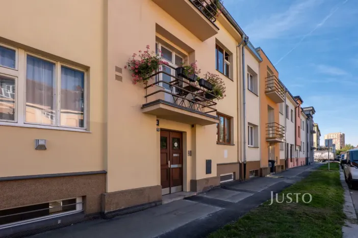 Pronájem bytu 2+kk, Praha, Kounická, 47 m2
