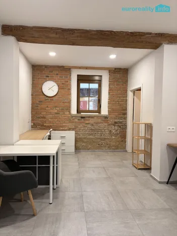 Pronájem zahrady, 25 m², Máchova, Mariánské Lázně