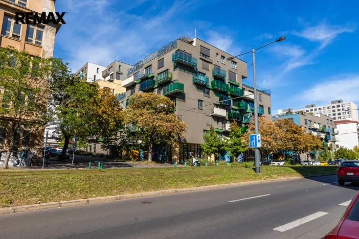 Pronájem bytu 2+kk, Praha - Vršovice, Altajská, 66 m2