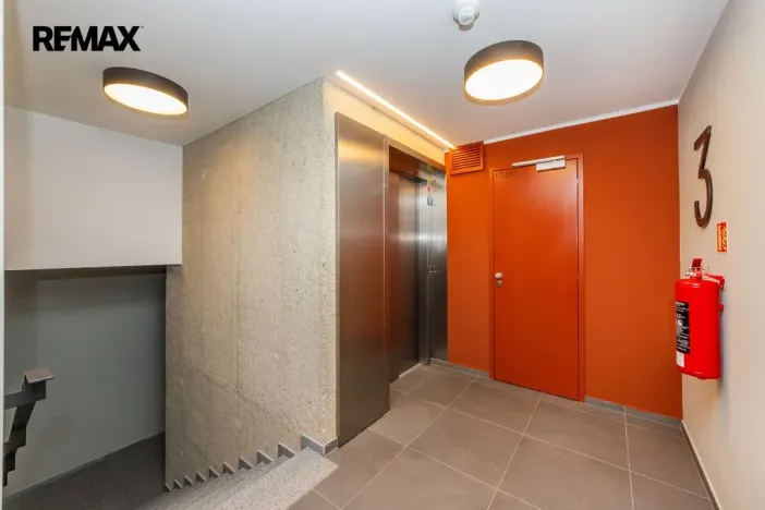 Pronájem bytu 2+kk, Praha - Nusle, Vrtbova, 62 m2