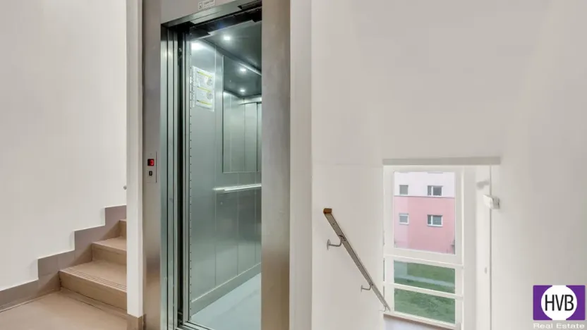 Prodej bytu 4+kk, Praha - Letňany, Místecká, 76 m2