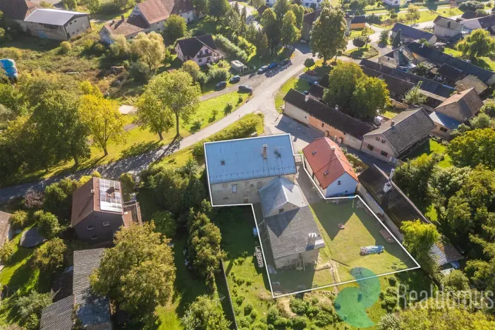Prodej rodinného domu, Žerčice, 550 m2