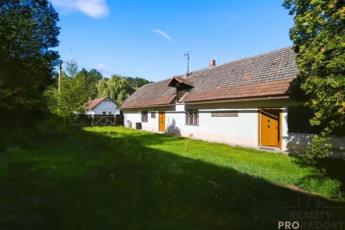 Prodej rodinného domu, Kladruby nad Labem - Bílé Vchynice, 266 m2