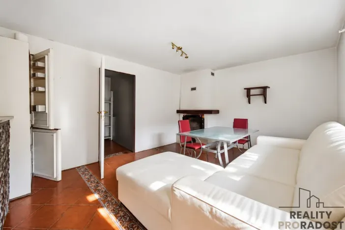 Prodej rodinného domu, Kladruby nad Labem - Bílé Vchynice, 266 m2