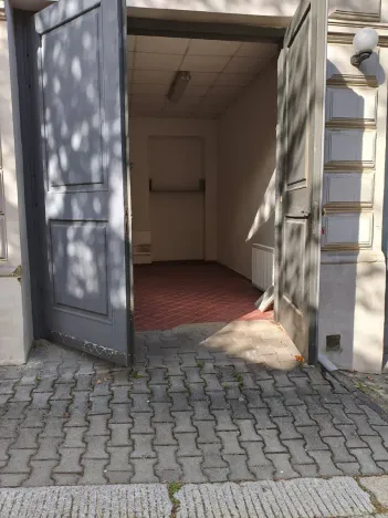 Pronájem garáže, 15 m², Moravská, Karlovy Vary