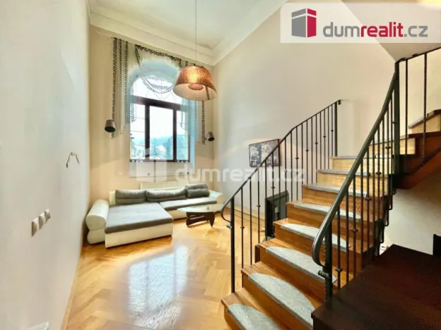 Prodej bytu 2+kk, Mariánské Lázně, Dusíkova, 76 m2