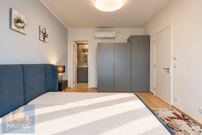 Pronájem bytu 2+kk, Praha - Holešovice, Jankovcova, 60 m2