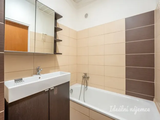 Pronájem bytu 3+kk, Praha - Michle, Přímětická, 67 m2