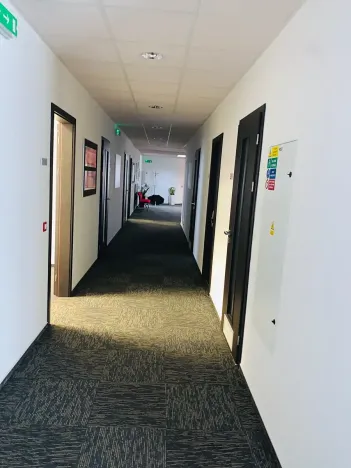 Pronájem kanceláře, Pardubice, Bělehradská, 32 m2