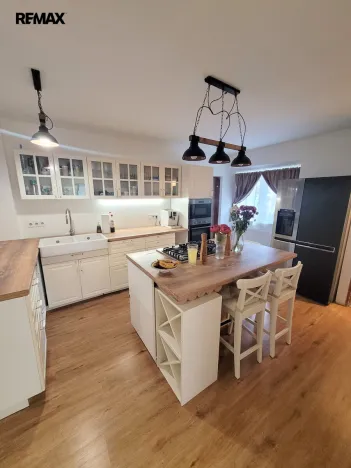 Prodej rodinného domu, Všeradice, 262 m2