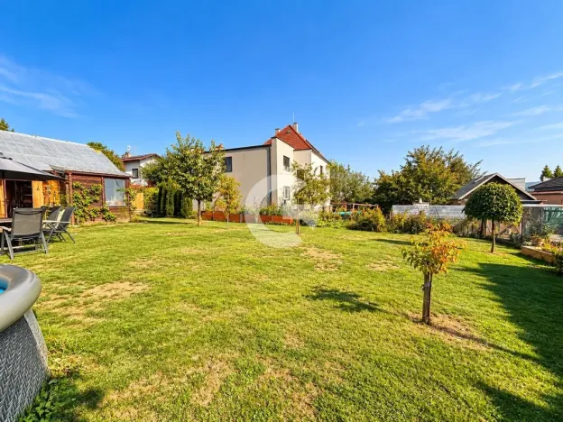 Prodej rodinného domu, Zlín - Kostelec, Květná, 220 m2