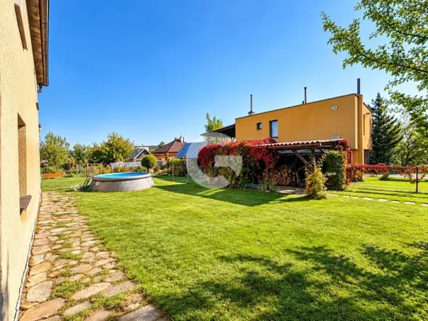 Prodej rodinného domu, Zlín - Kostelec, Květná, 220 m2