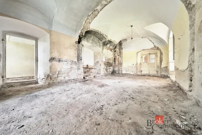 Prodej historického objektu, Jesenice, Plzeňská, 430 m2