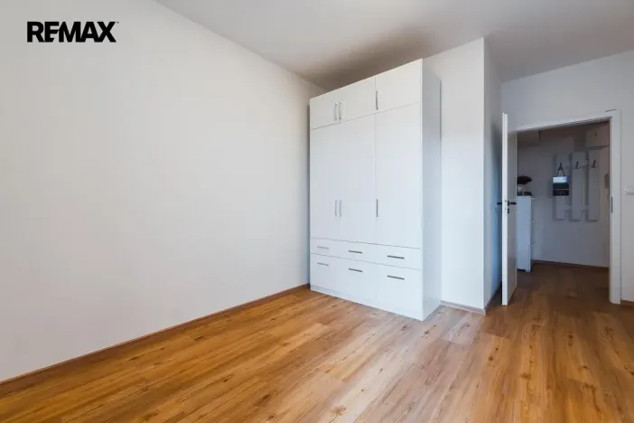 Pronájem bytu 3+kk, Praha - Čakovice, Hakenova, 75 m2