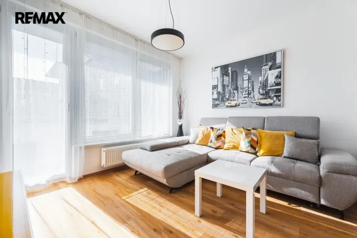 Pronájem bytu 3+kk, Praha - Čakovice, Hakenova, 75 m2