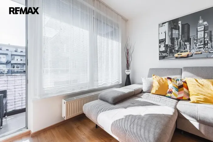 Pronájem bytu 3+kk, Praha - Čakovice, Hakenova, 75 m2