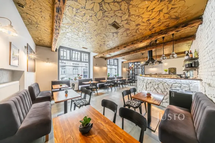 Pronájem nemovitosti, 133 m², Čs. armády, Praha 6