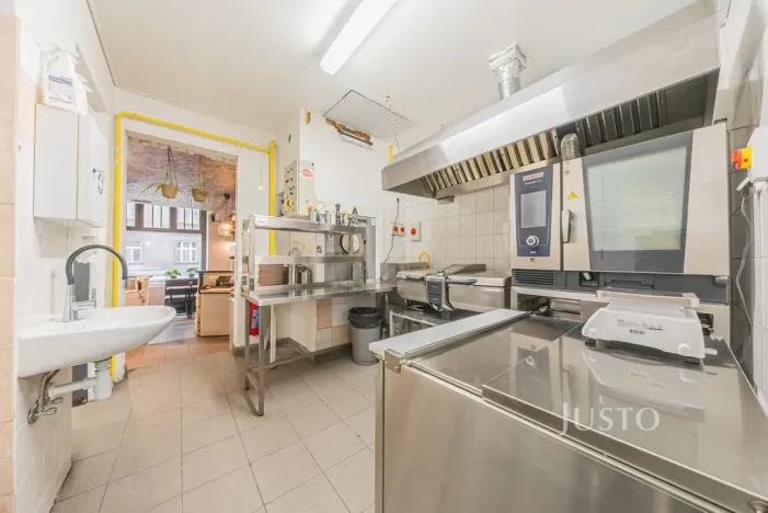 Pronájem restaurace, Praha - Bubeneč, Čs. armády, 133 m2