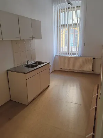 Pronájem ordinace, Jablonec nad Nisou, Liberecká, 73 m2