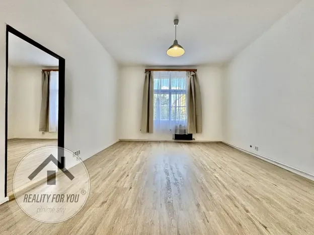 Prodej bytu 2+1, Praha - Libeň, náměstí Dr. Václava Holého, 80 m2