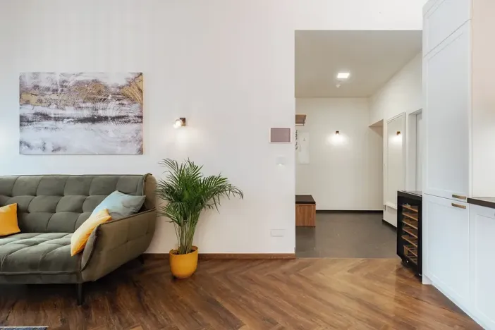 Prodej bytu 2+kk, Horní Planá, Náměstí, 47 m2