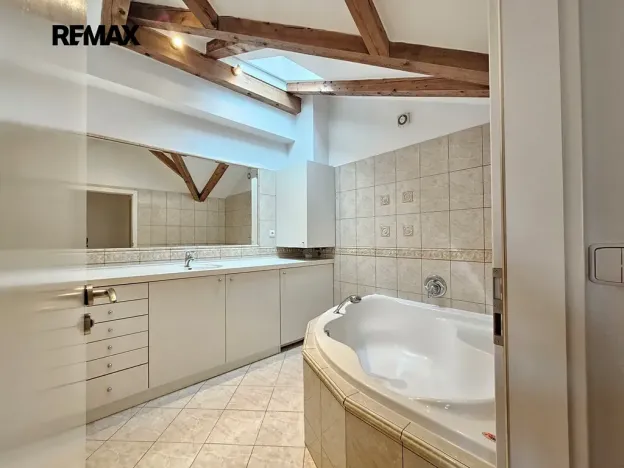 Pronájem atypického bytu, Praha - Vršovice, Čeljabinská, 110 m2