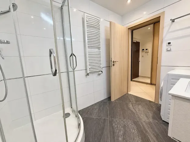 Pronájem bytu 1+kk, Praha - Žižkov, Olšanská, 37 m2