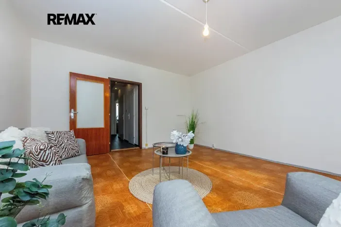 Prodej bytu 3+1, Praha - Modřany, Platónova, 74 m2