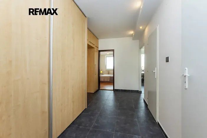 Prodej bytu 3+1, Praha - Modřany, Platónova, 74 m2