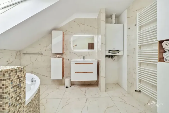 Prodej rodinného domu, Větrušice, Skalní, 158 m2