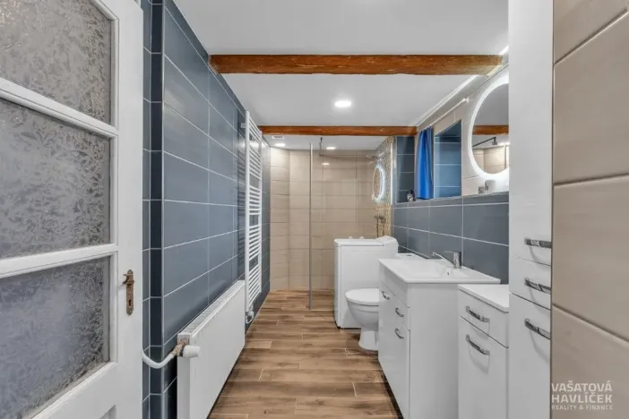 Prodej rodinného domu, Hořiněves - Žíželeves, 211 m2