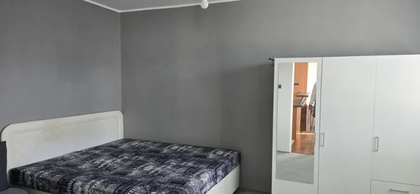 Pronájem bytu 1+1, Ústí nad Labem - Střekov, Truhlářova, 36 m2