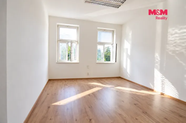 Pronájem bytu 2+1, Praha - Vysočany, Pod pekárnami, 61 m2