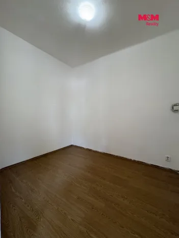 Pronájem bytu 1+kk, Plzeň - Doubravka, Masarykova, 35 m2