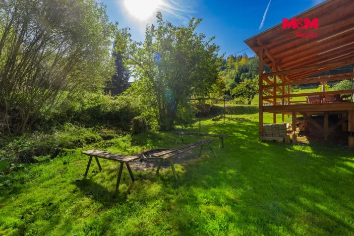 Prodej rodinného domu, Desná, U Trati, 430 m2
