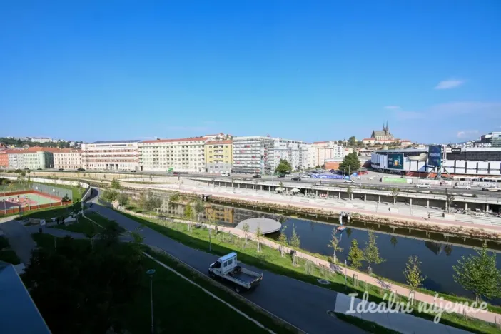 Pronájem bytu 2+1, Brno - Štýřice, Bakalovo nábřeží, 60 m2