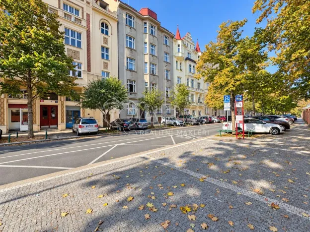 Pronájem kanceláře, Praha - Bubeneč, Bubenečská, 60 m2