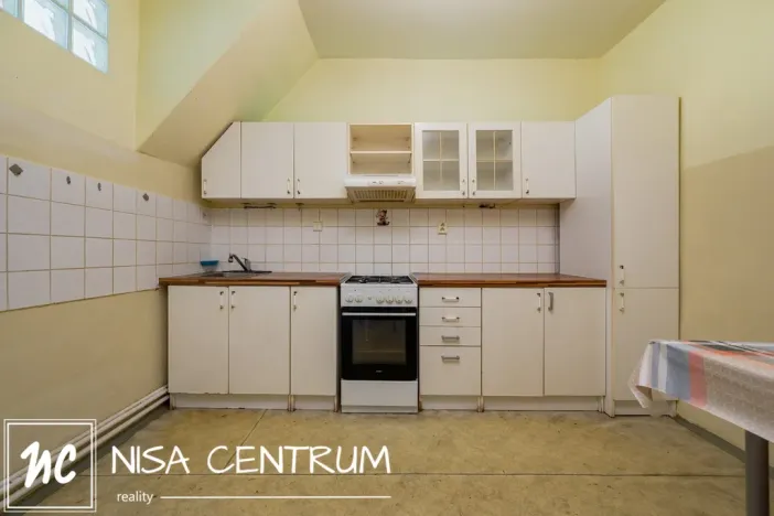 Pronájem bytu 3+1, Liberec, Moskevská, 91 m2