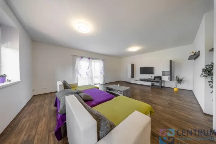 Prodej výrobních prostor, Veselá, 265 m2