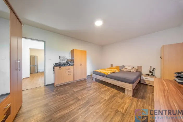 Prodej výrobních prostor, Veselá, 265 m2
